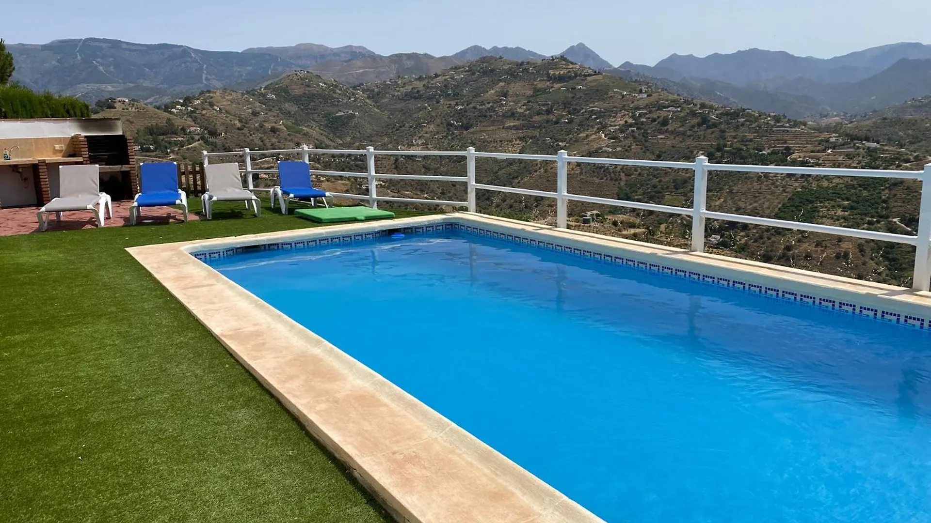 Casa Rural La Veronica Malaga Holiday home